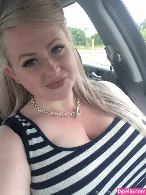 Elle The Belle Onlyfans Photo Gallery 