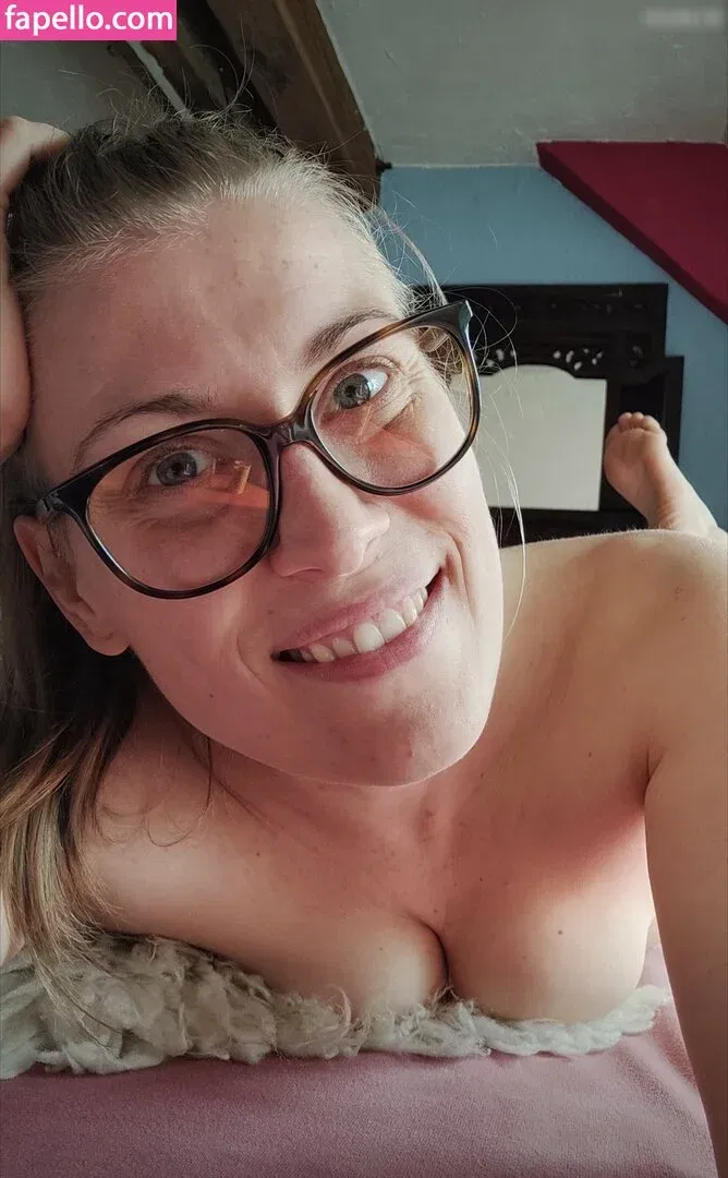 Thea Remmel Onlyfans Photo Gallery 