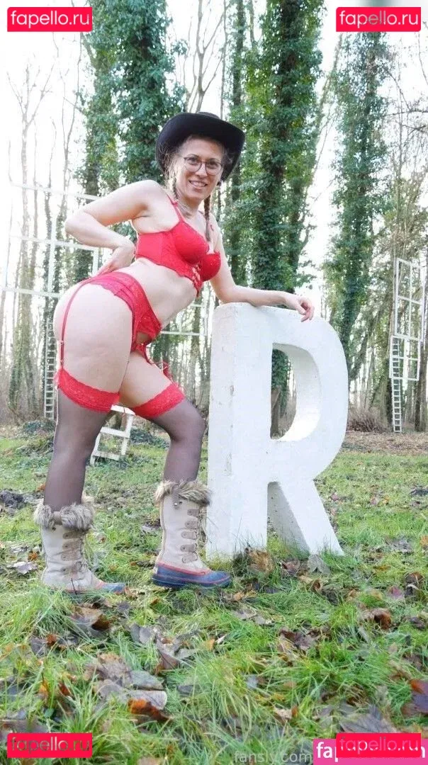 Thea Remmel Onlyfans Photo Gallery 