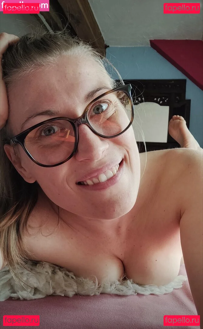 Thea Remmel Onlyfans Photo Gallery 