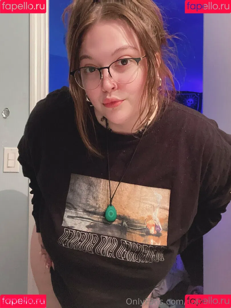 SoloQQ420 Onlyfans Photo Gallery 