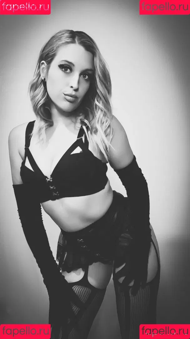 xPrincessAura Onlyfans Photo Gallery 