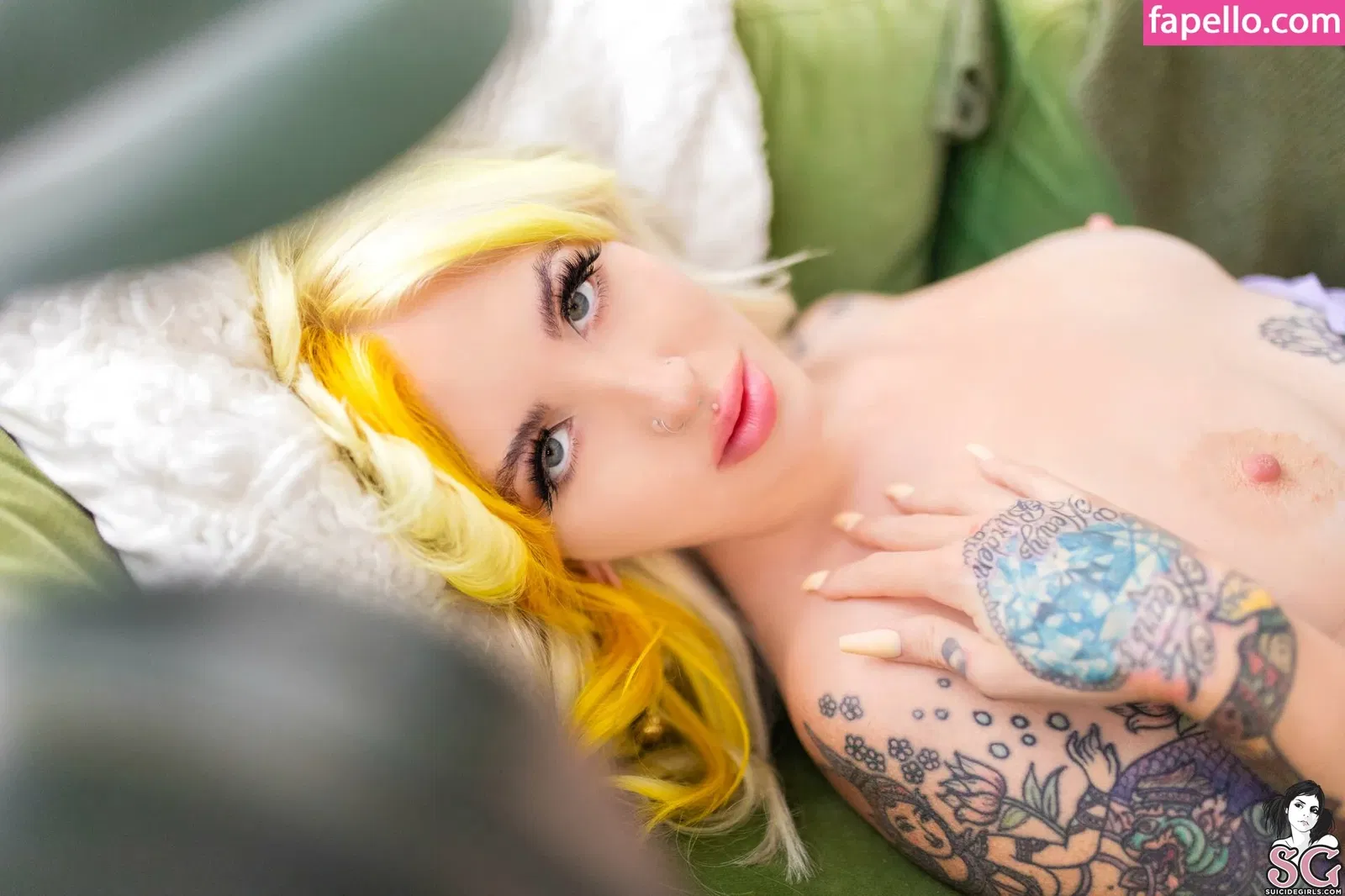 Lavendir Onlyfans Photo Gallery 