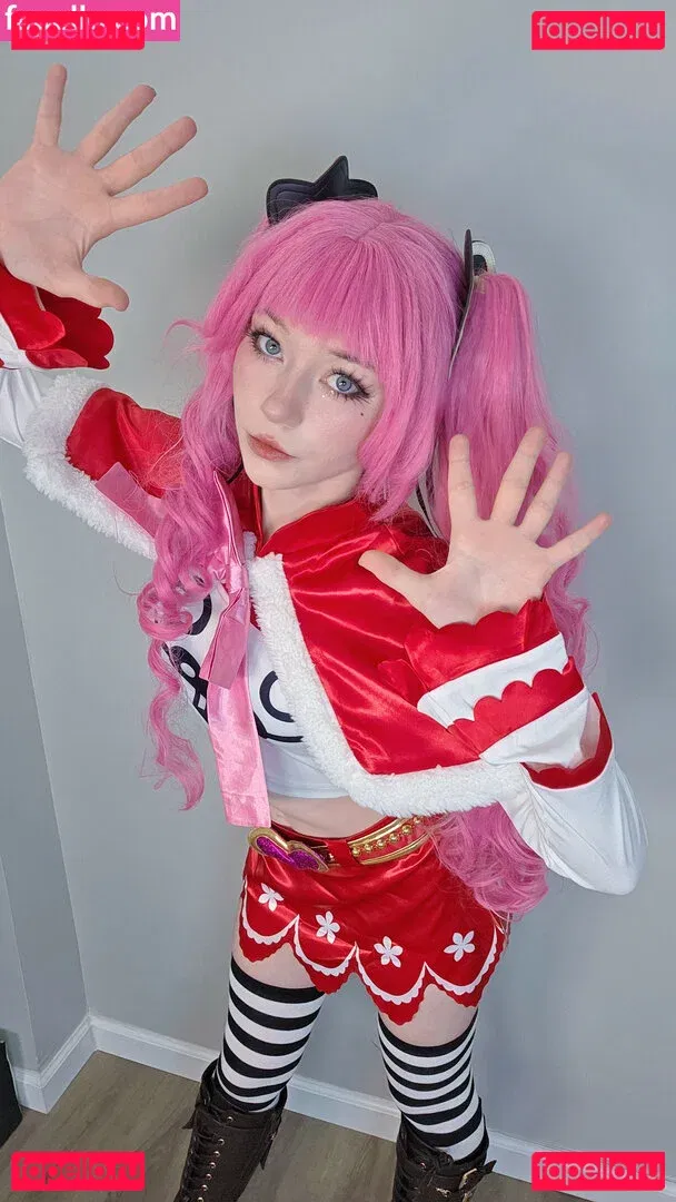 Celebi.cos Onlyfans Photo Gallery 