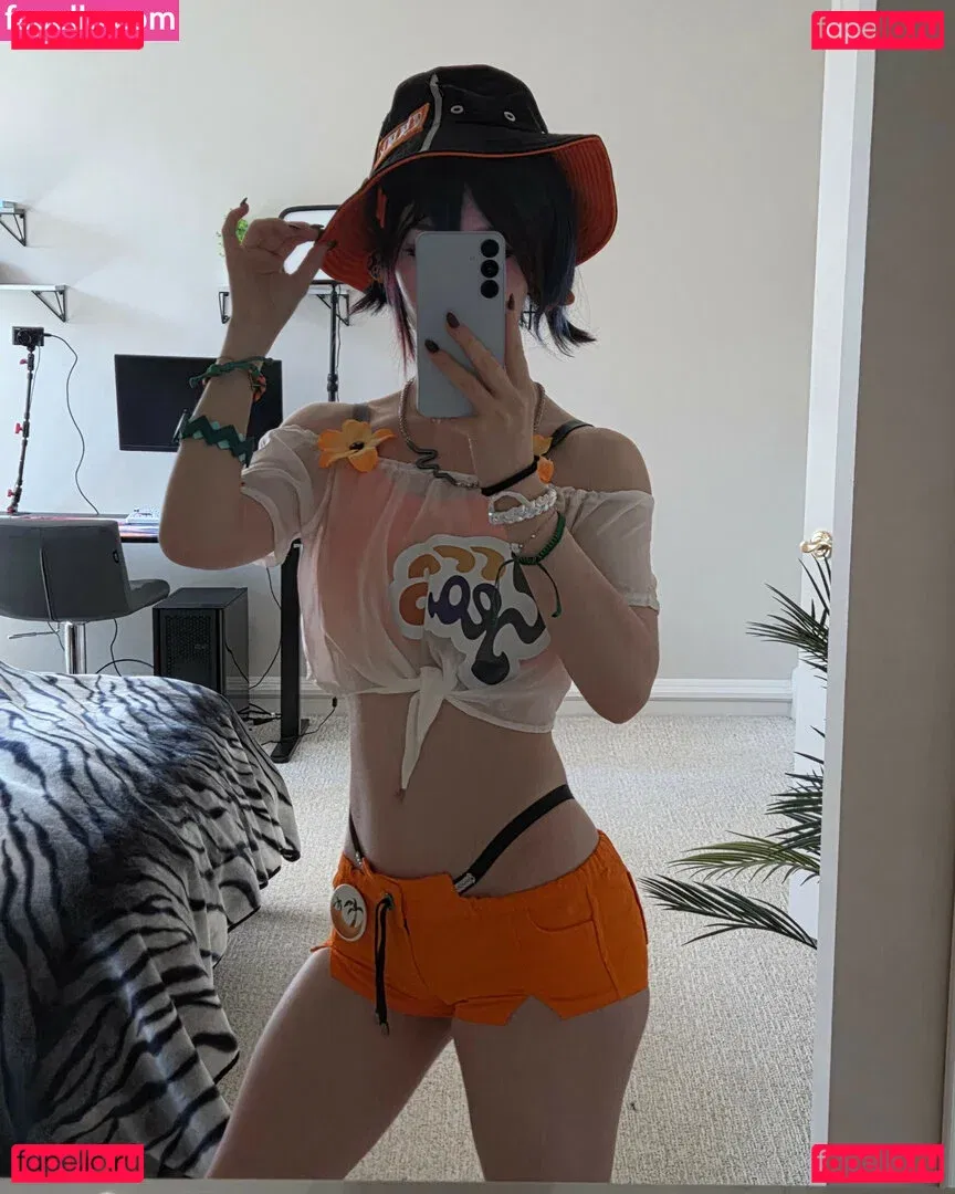 Celebi.cos Onlyfans Photo Gallery 