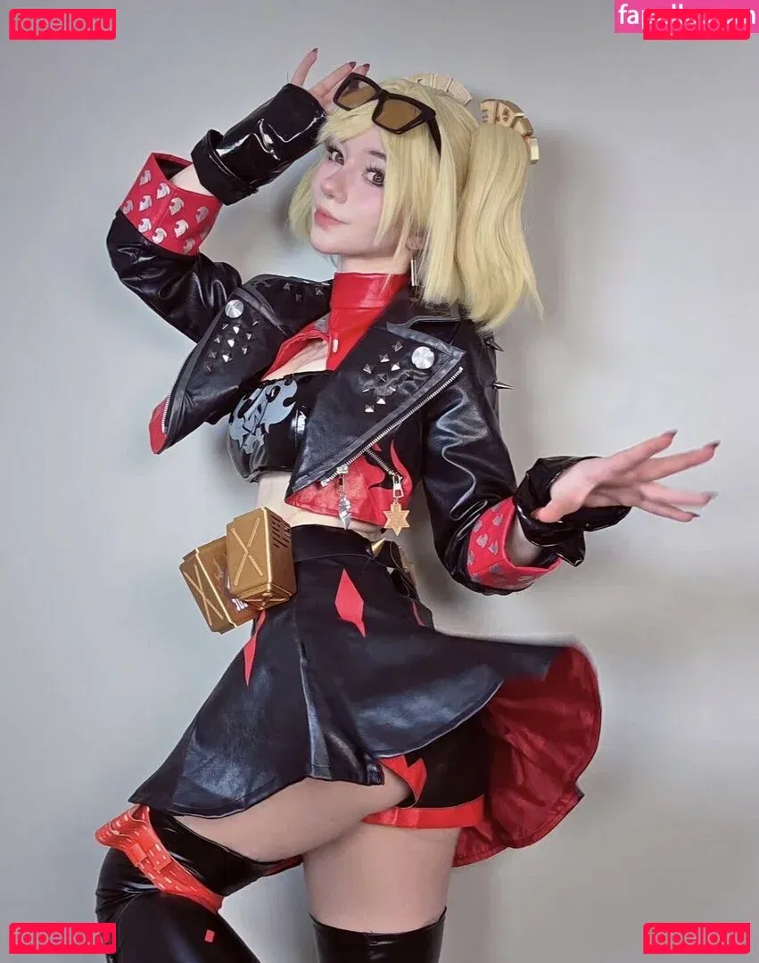 Celebi.cos Onlyfans Photo Gallery 