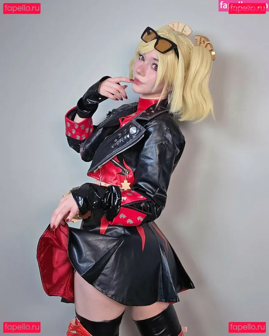 Celebi.cos Onlyfans Photo Gallery 