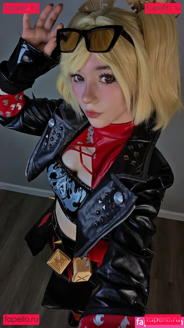 Celebi.cos Onlyfans Photo Gallery 