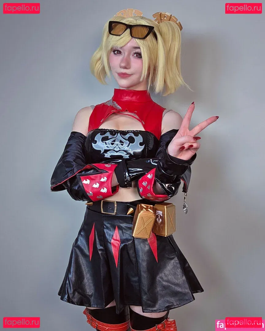 Celebi.cos Onlyfans Photo Gallery 