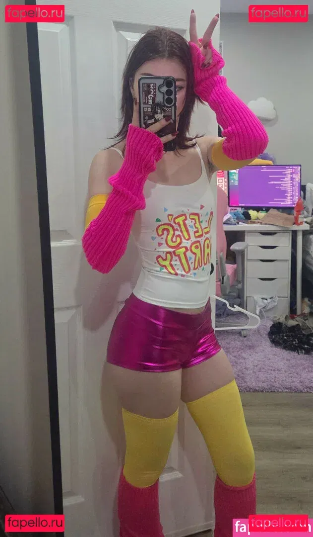 Celebi.cos Onlyfans Photo Gallery 