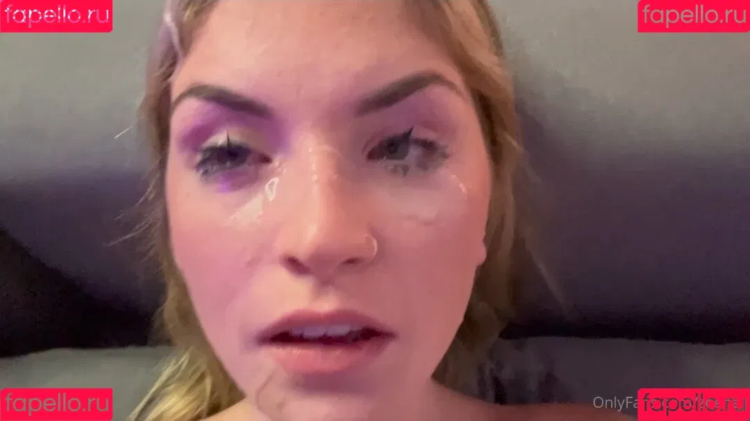Zoeneli Onlyfans Photo Gallery 