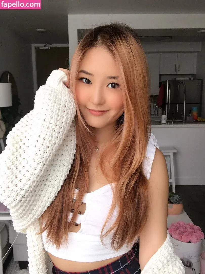 hellomeganlee Onlyfans Photo Gallery 