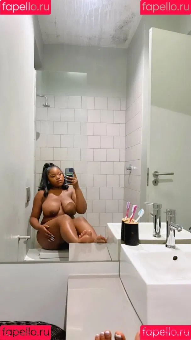 Wandi Ndlovu Onlyfans Photo Gallery 
