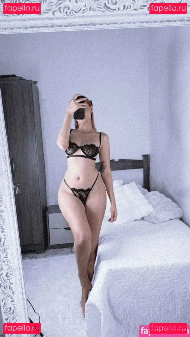 Julia Macedo Onlyfans Photo Gallery 