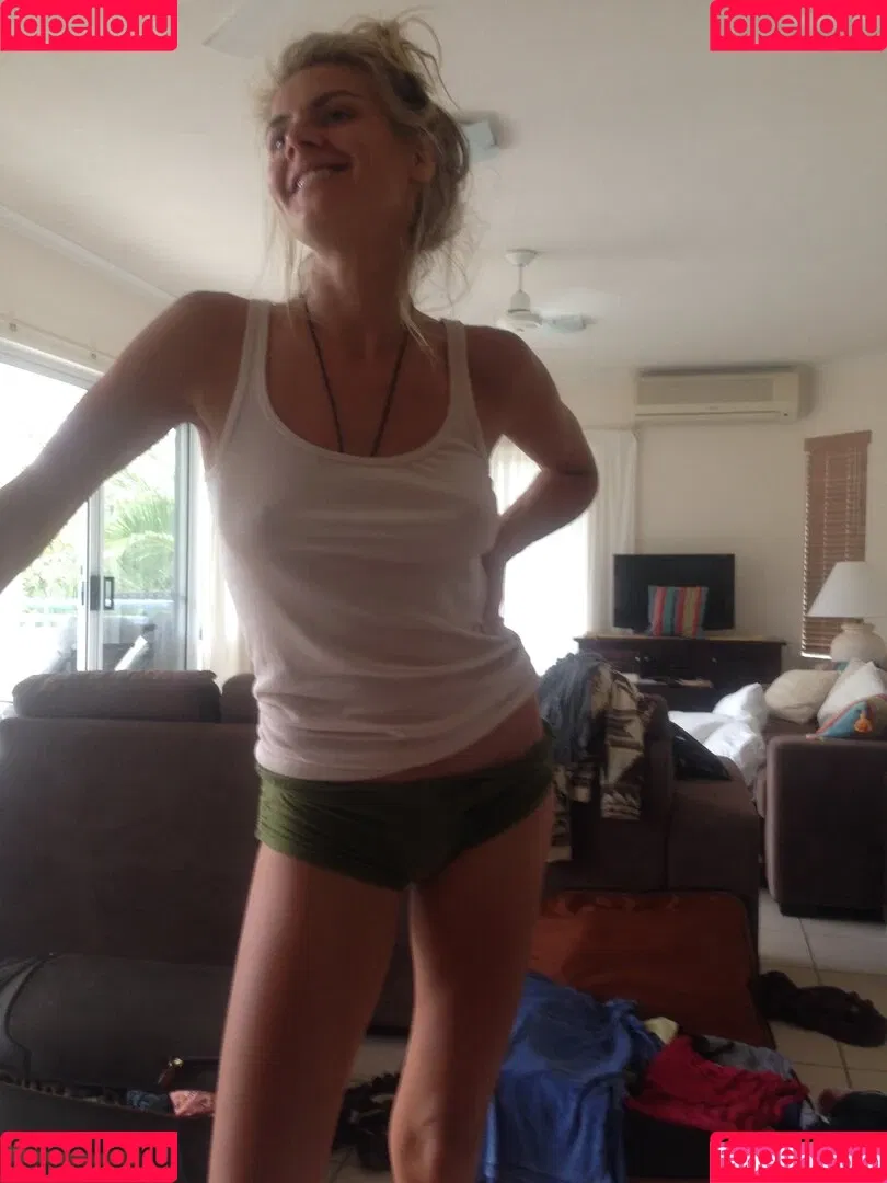 Eliza Coupe Onlyfans Photo Gallery 
