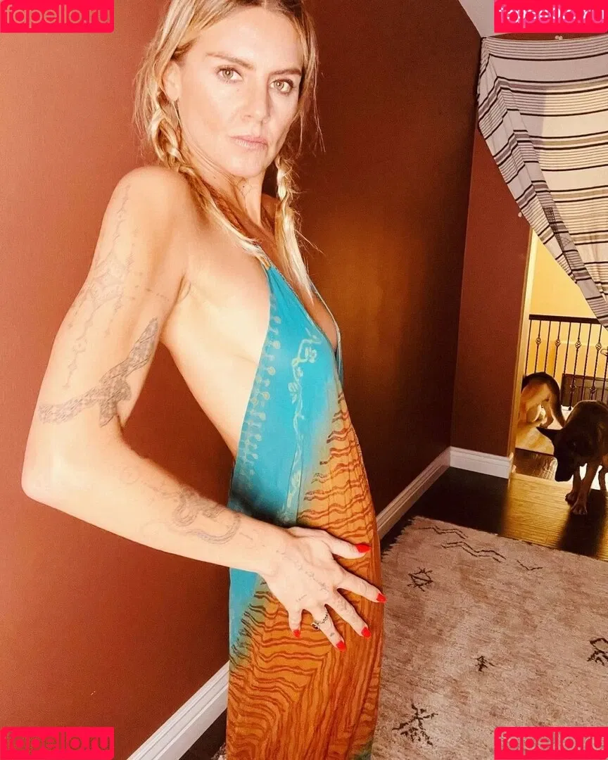 Eliza Coupe Onlyfans Photo Gallery 