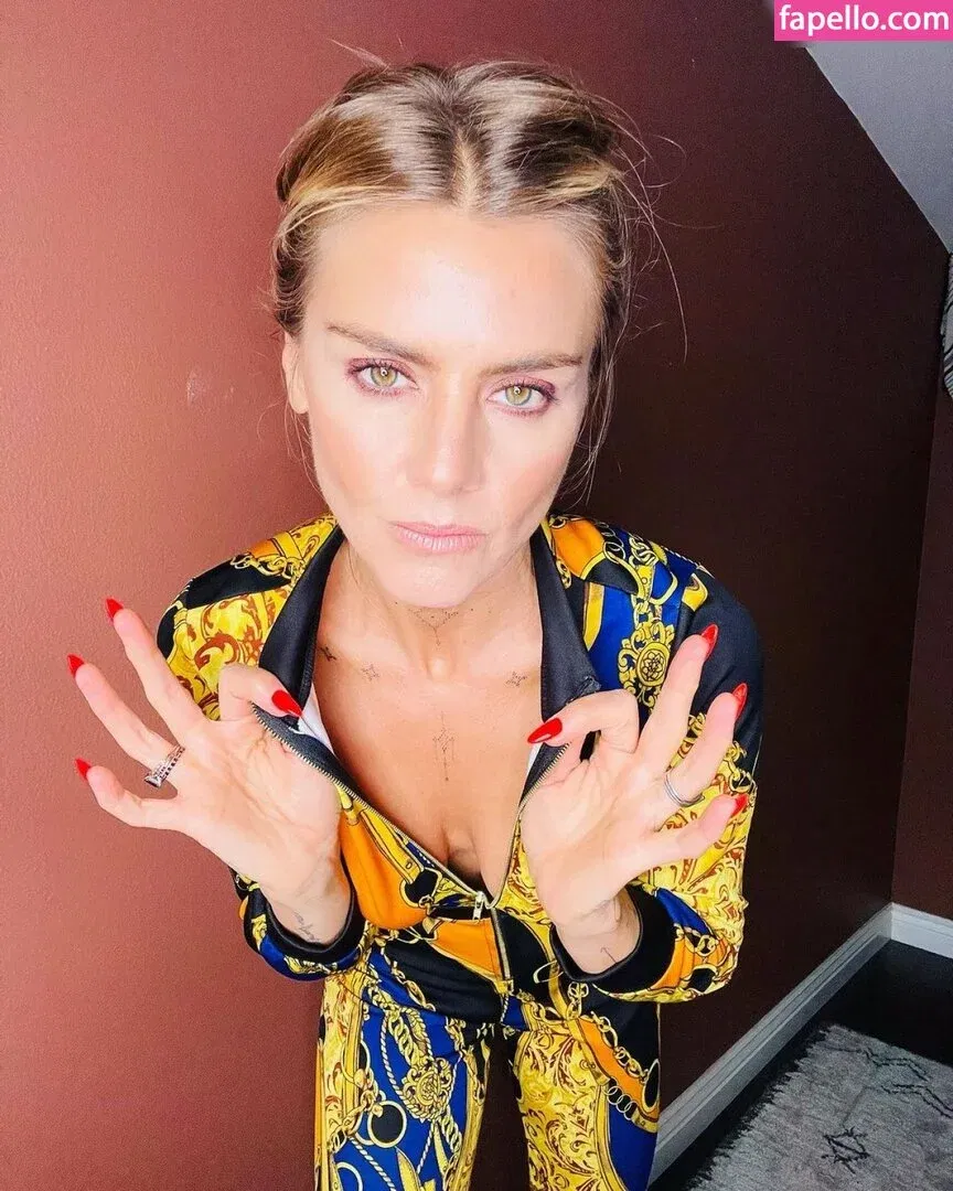 Eliza Coupe Onlyfans Photo Gallery 