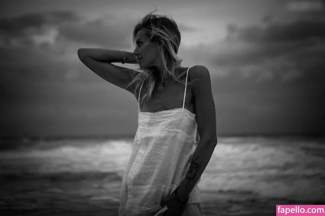 Eliza Coupe Onlyfans Photo Gallery 