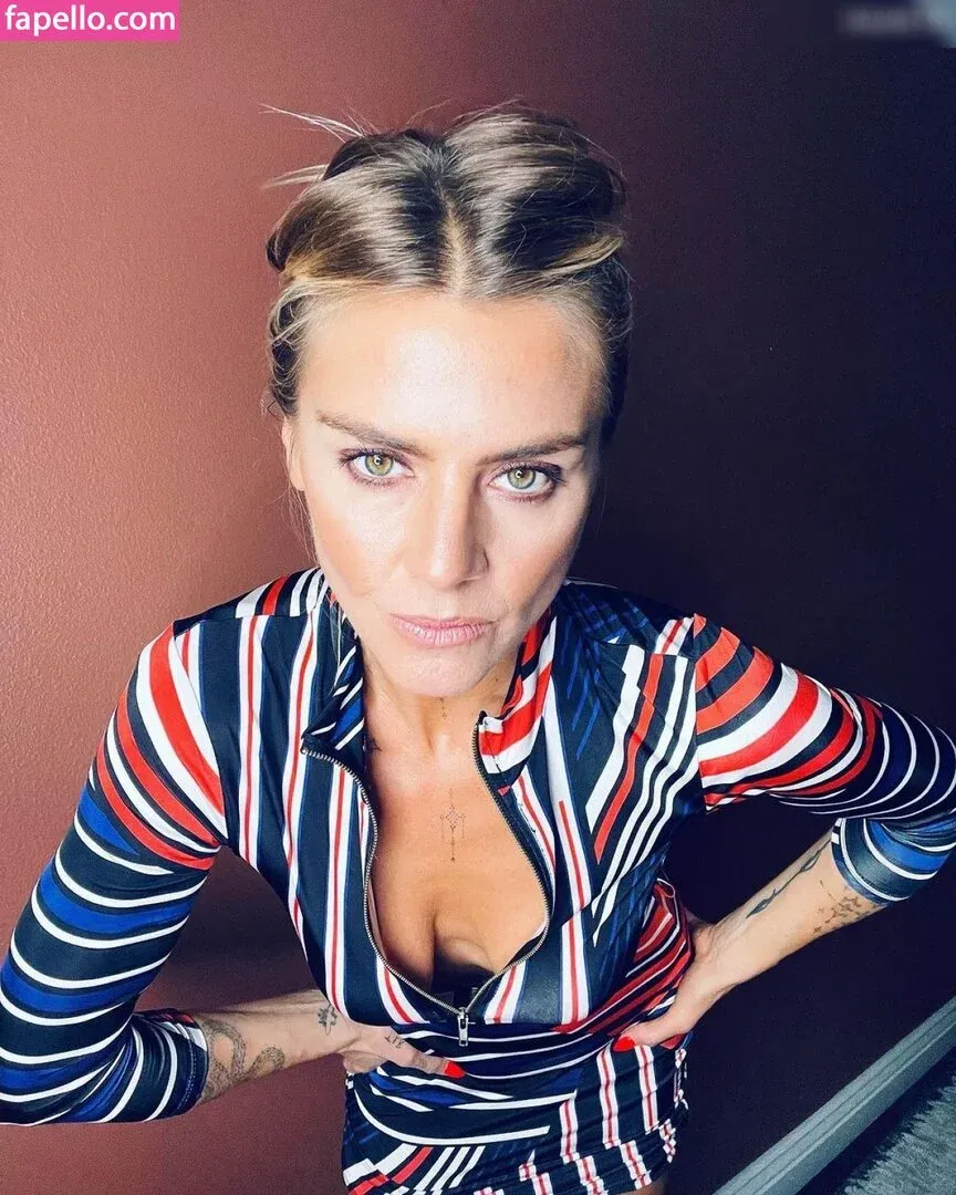 Eliza Coupe Onlyfans Photo Gallery 