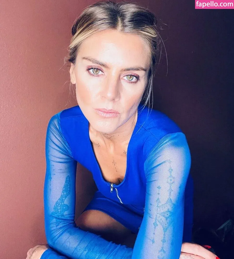 Eliza Coupe Onlyfans Photo Gallery 