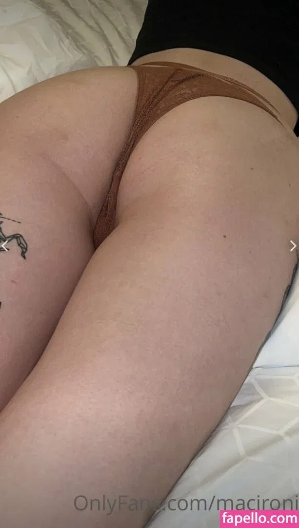 Maci Currin Macironi Onlyfans Photo Gallery 