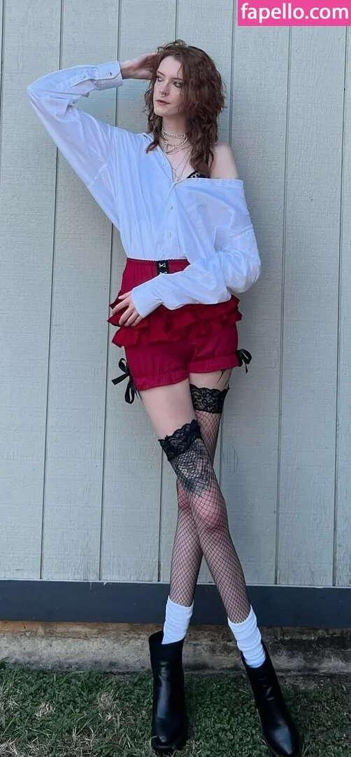 Maci Currin Macironi Onlyfans Photo Gallery 