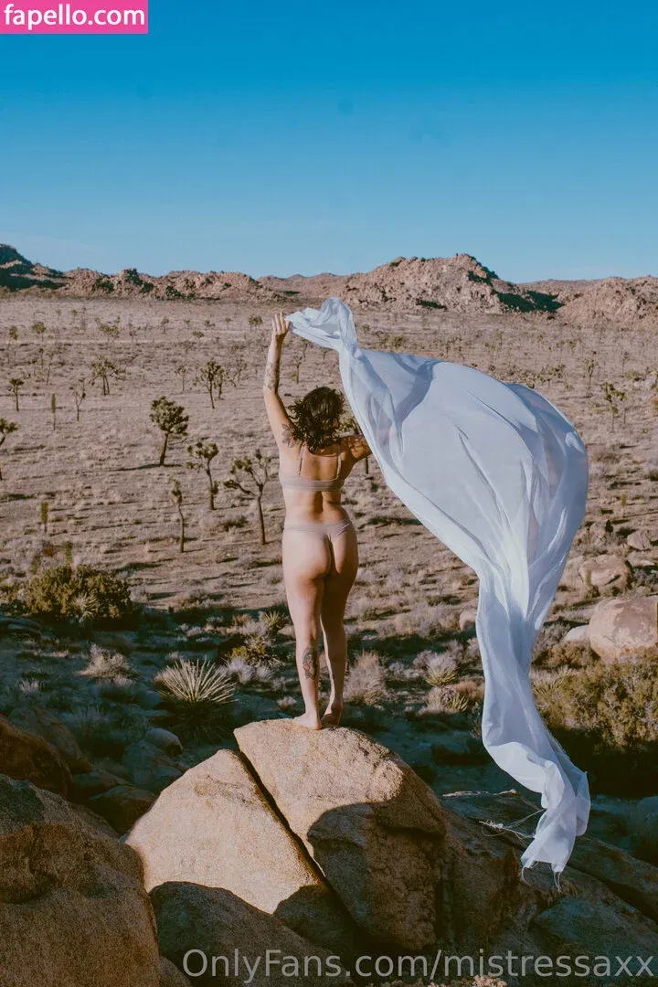 tessa.archives Onlyfans Photo Gallery 