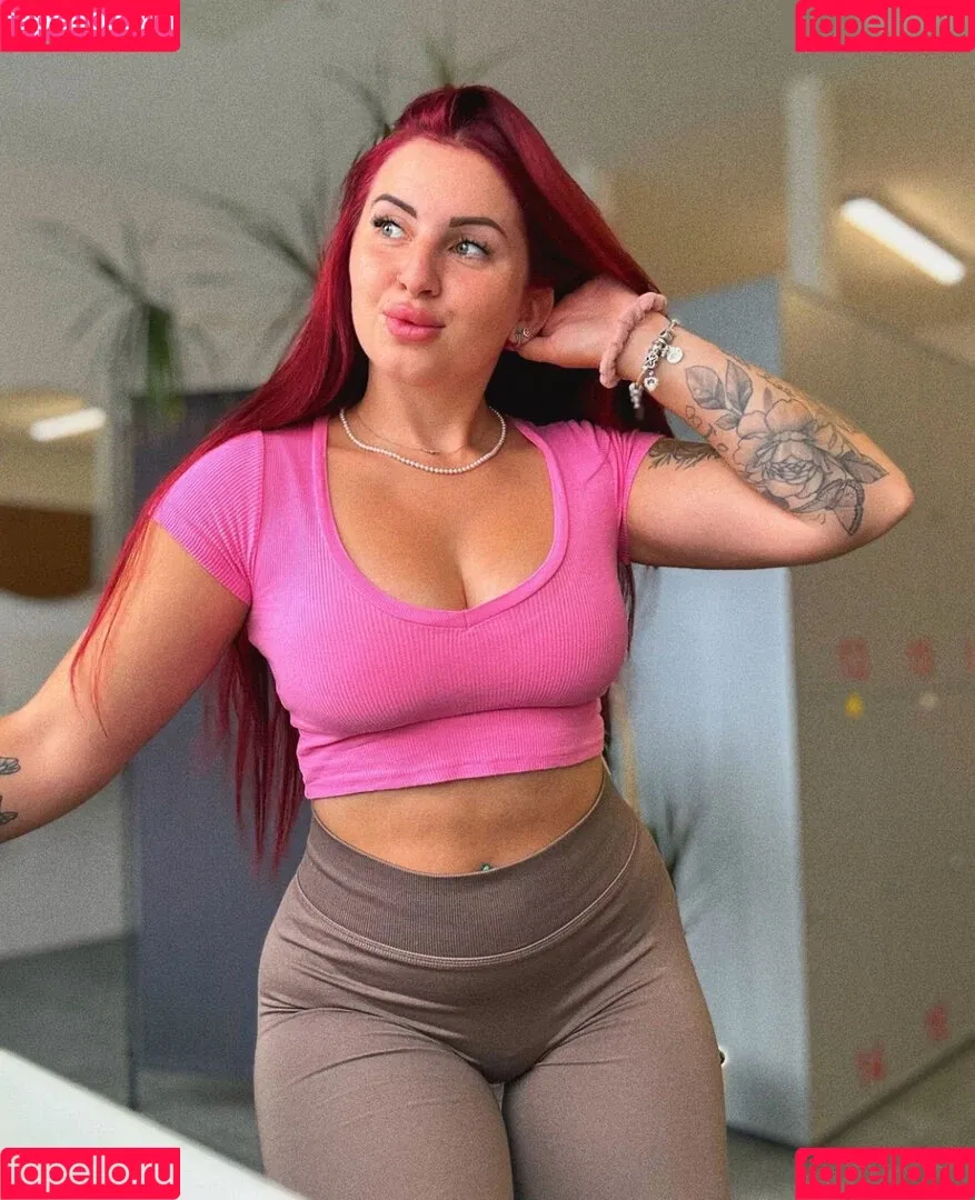 nina.buettner_fit Onlyfans Photo Gallery 