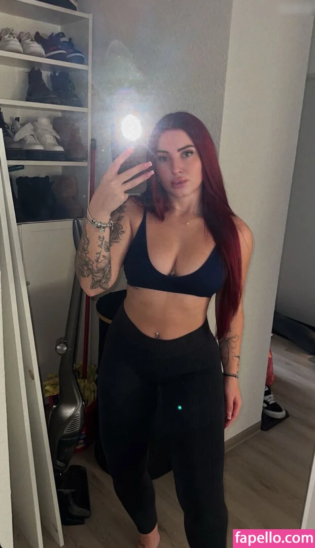 nina.buettner_fit Onlyfans Photo Gallery 