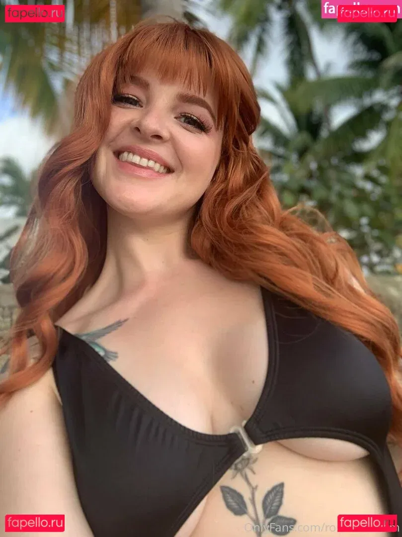 rosamagnoliaxo Onlyfans Photo Gallery 