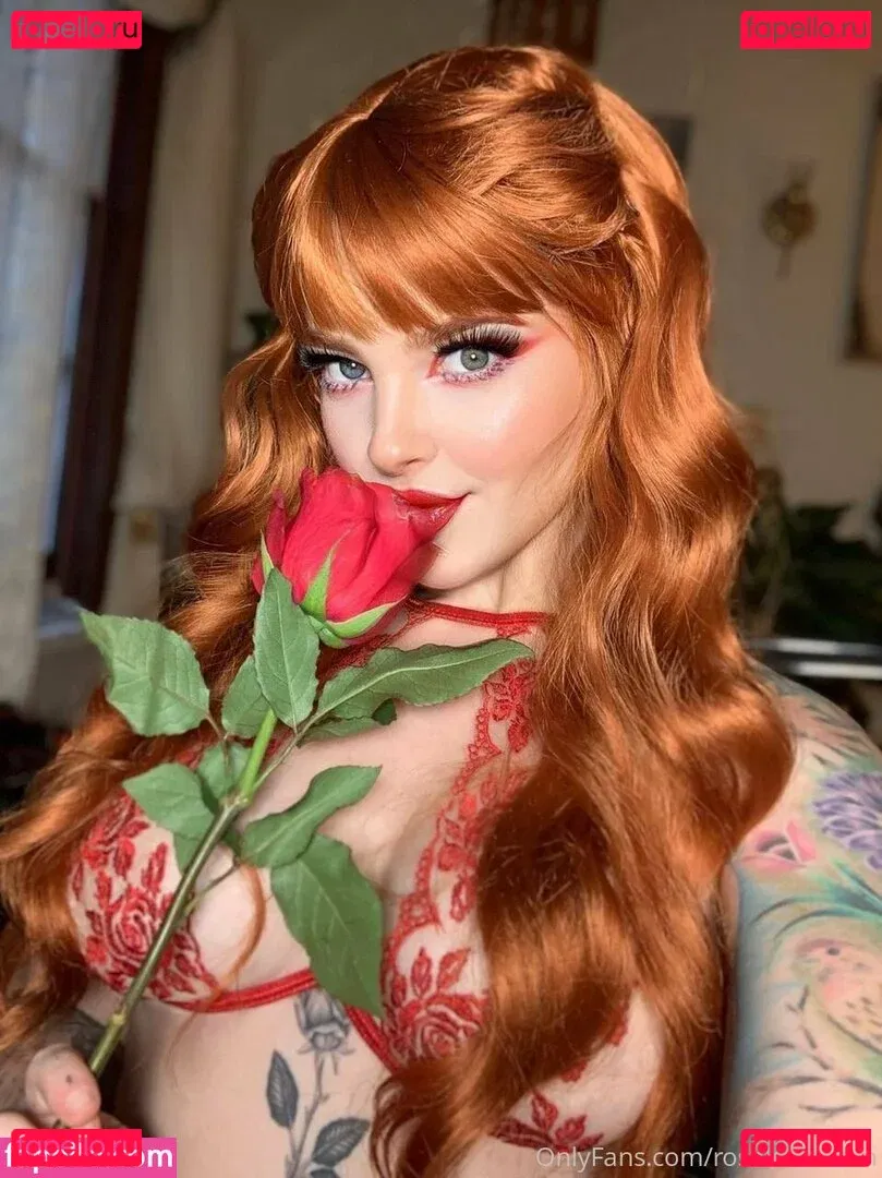 rosamagnoliaxo Onlyfans Photo Gallery 