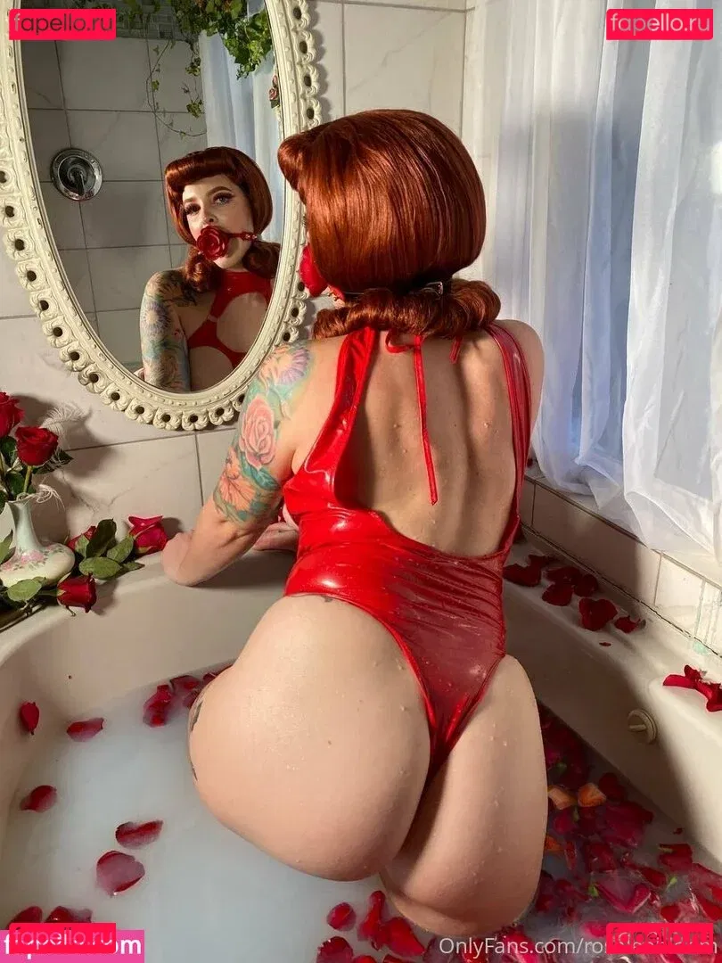 rosamagnoliaxo Onlyfans Photo Gallery 