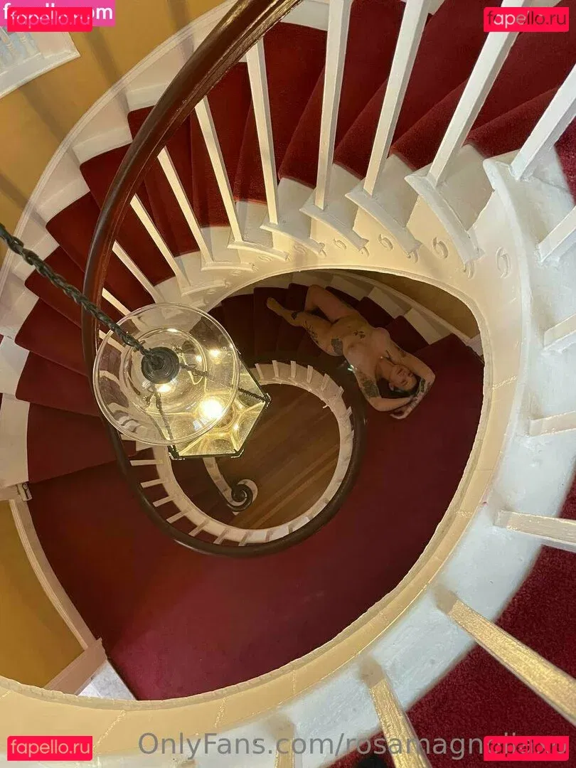 rosamagnoliaxo Onlyfans Photo Gallery 