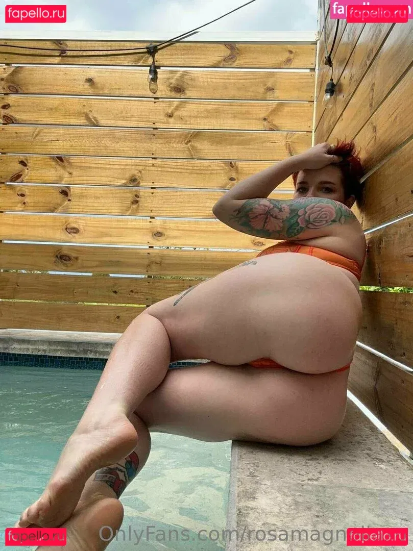 rosamagnoliaxo Onlyfans Photo Gallery 