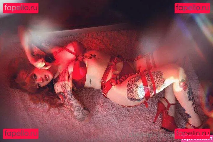 rosamagnoliaxo Onlyfans Photo Gallery 