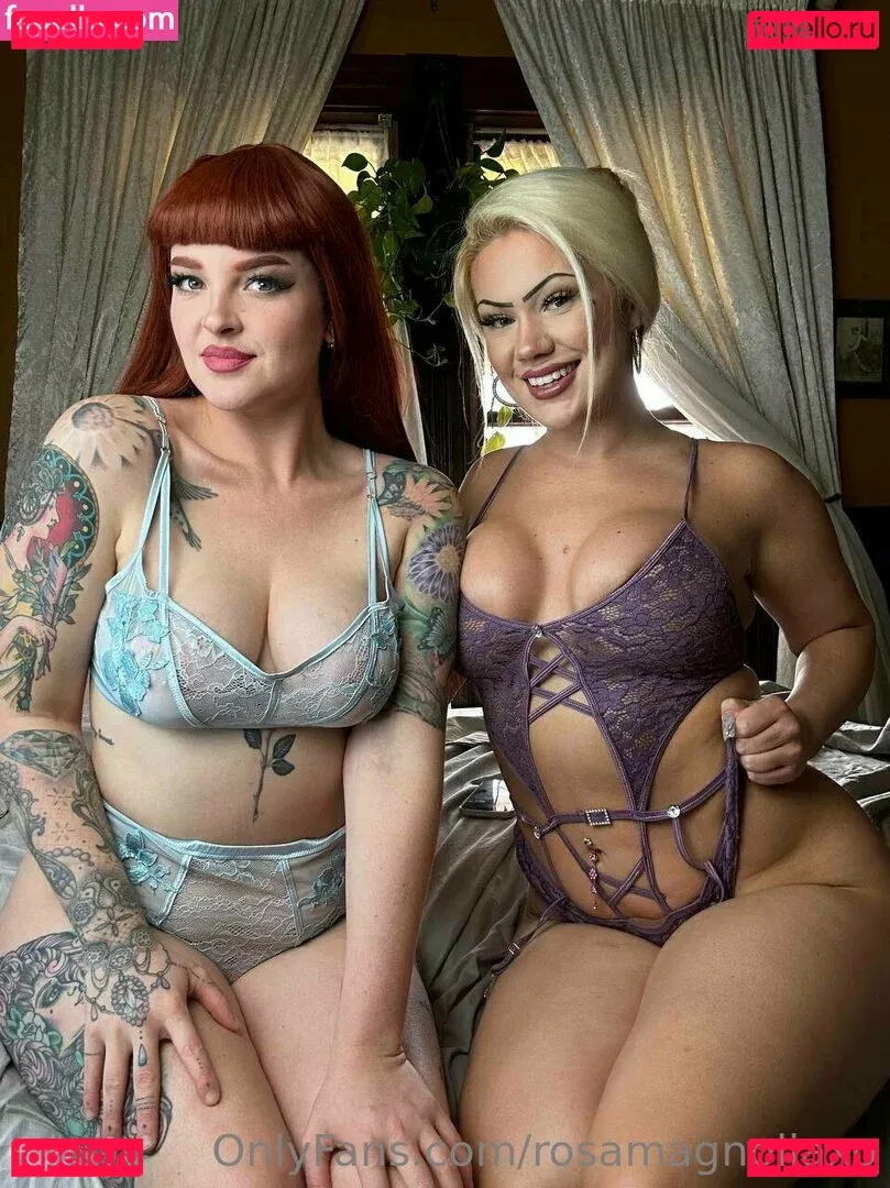 rosamagnoliaxo Onlyfans Photo Gallery 