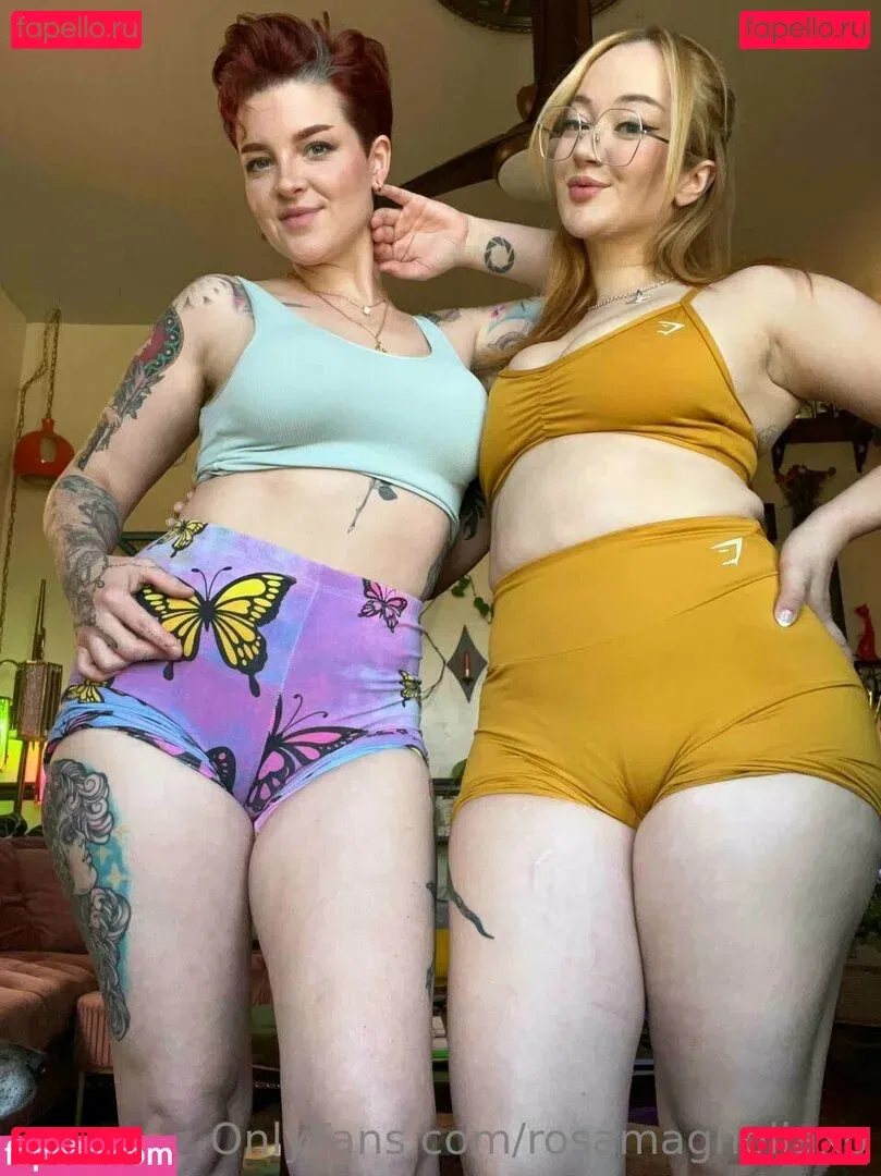 rosamagnoliaxo Onlyfans Photo Gallery 