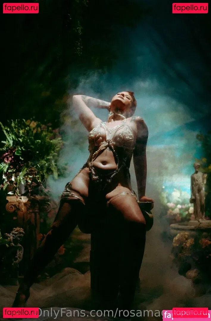 rosamagnoliaxo Onlyfans Photo Gallery 