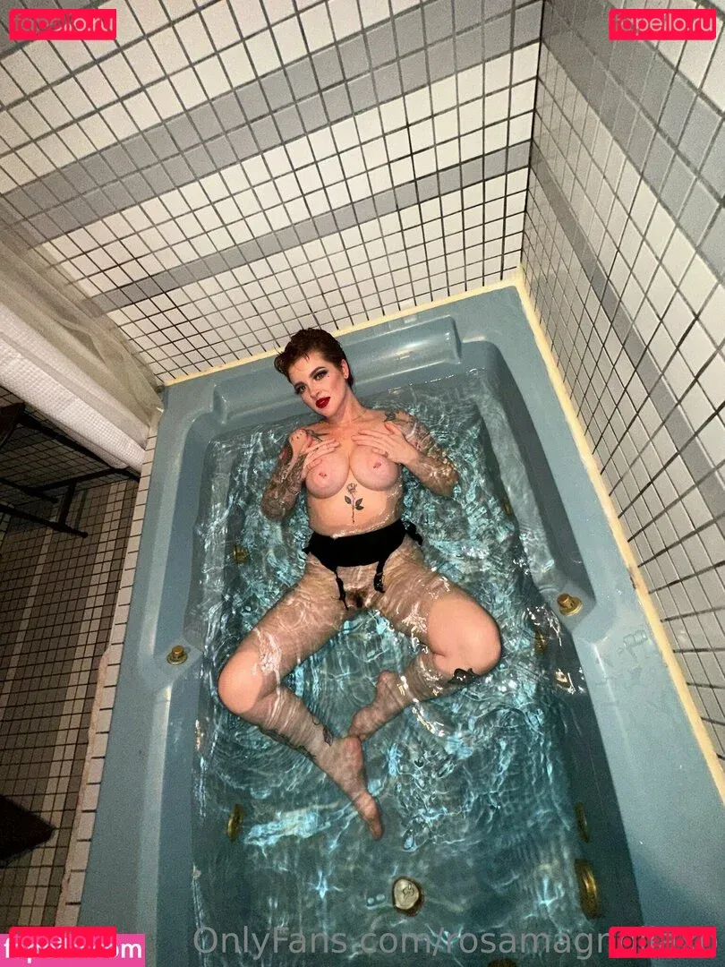rosamagnoliaxo Onlyfans Photo Gallery 