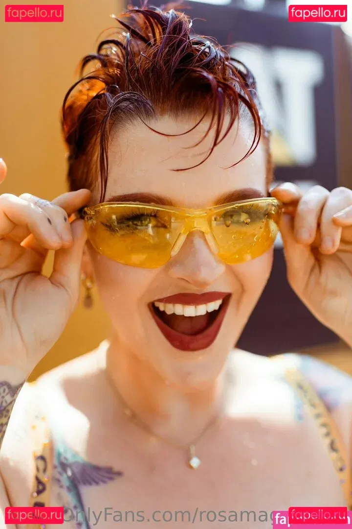 rosamagnoliaxo Onlyfans Photo Gallery 