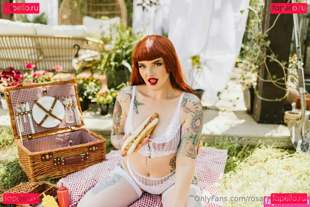 rosamagnoliaxo Onlyfans Photo Gallery 