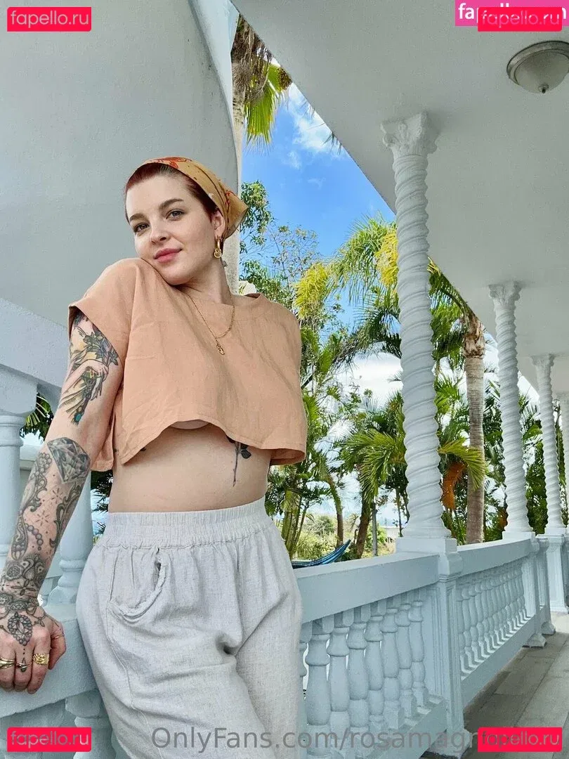 rosamagnoliaxo Onlyfans Photo Gallery 