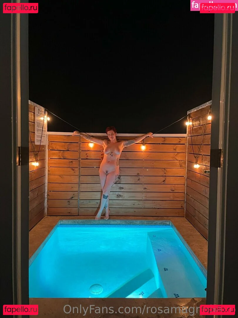 rosamagnoliaxo Onlyfans Photo Gallery 