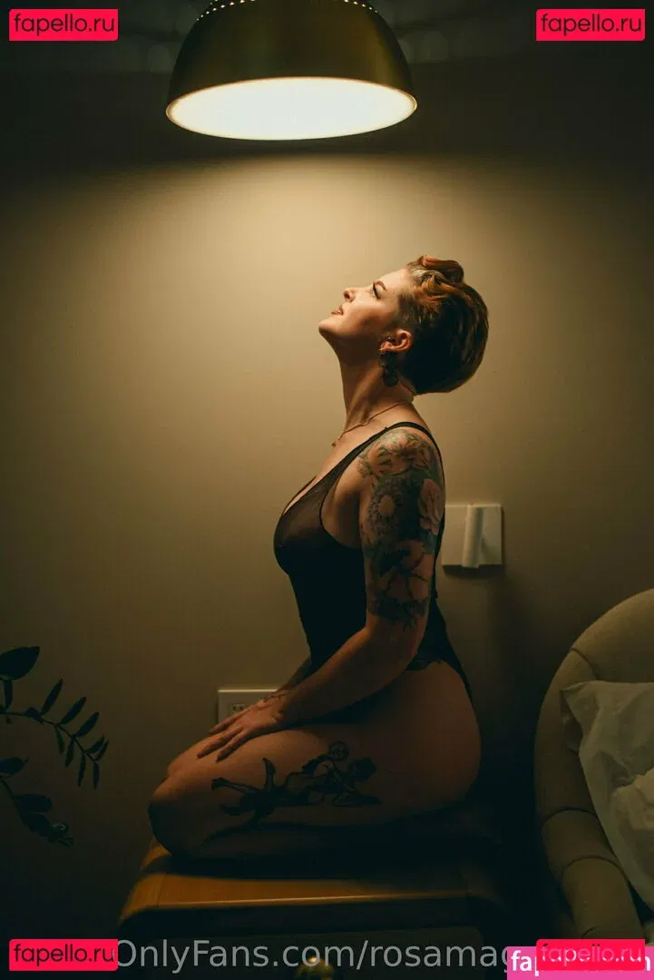 rosamagnoliaxo Onlyfans Photo Gallery 