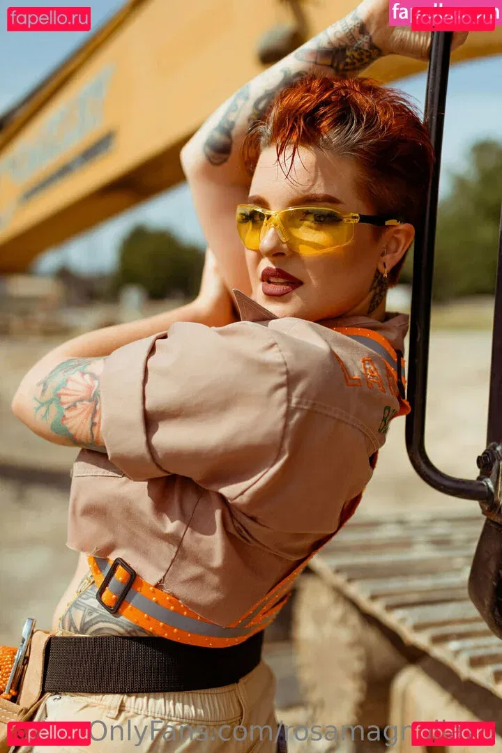 rosamagnoliaxo Onlyfans Photo Gallery 