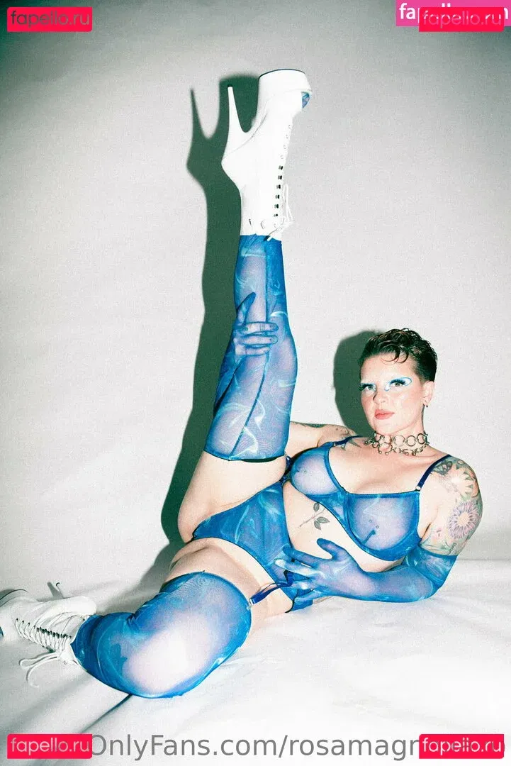 rosamagnoliaxo Onlyfans Photo Gallery 