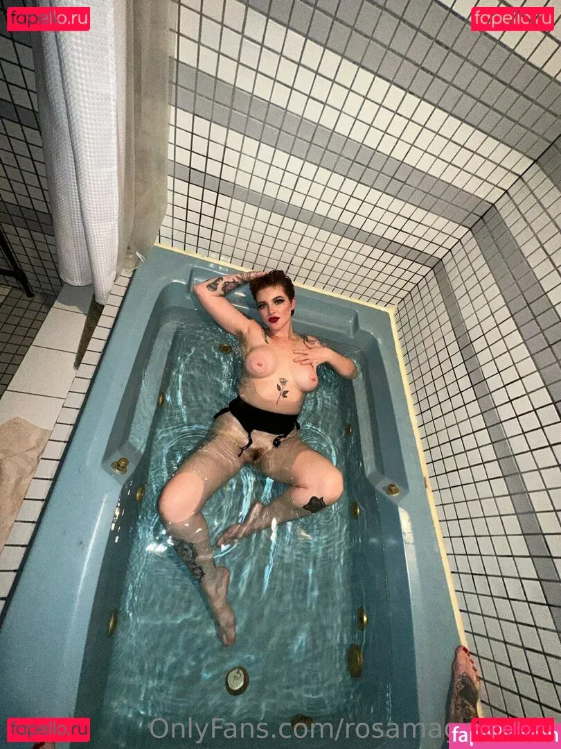 rosamagnoliaxo Onlyfans Photo Gallery 