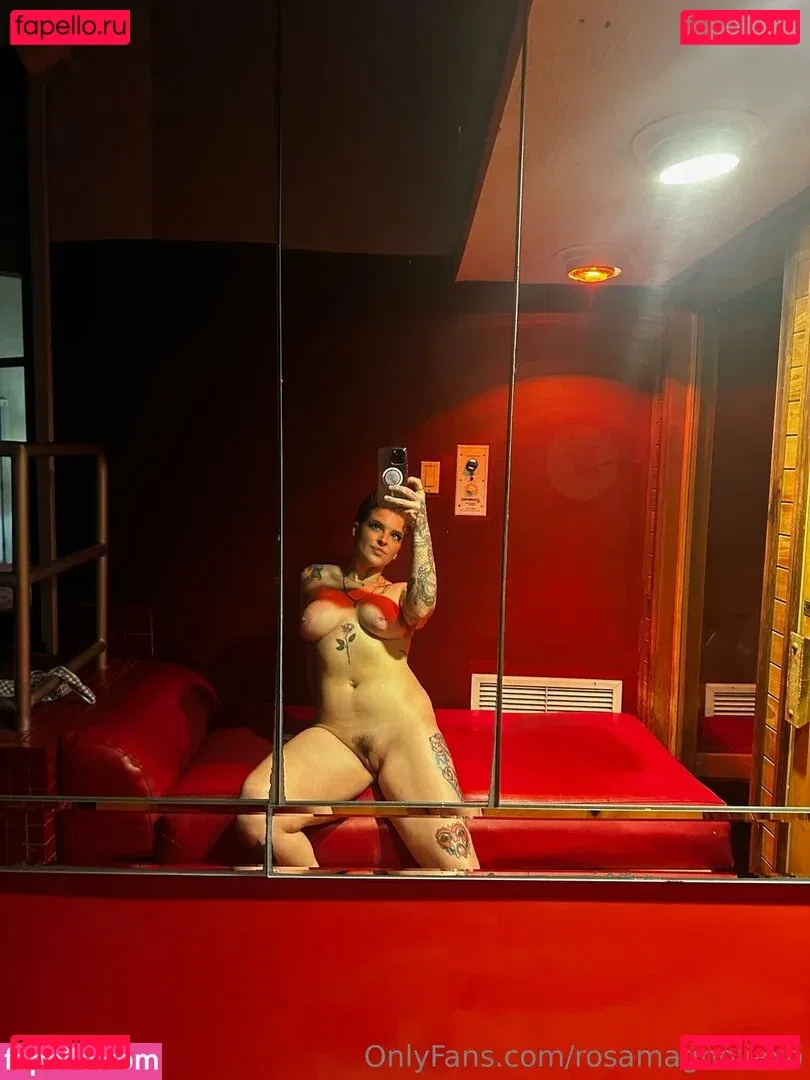 rosamagnoliaxo Onlyfans Photo Gallery 
