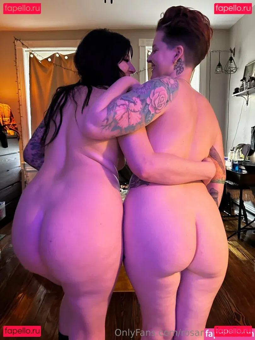 rosamagnoliaxo Onlyfans Photo Gallery 