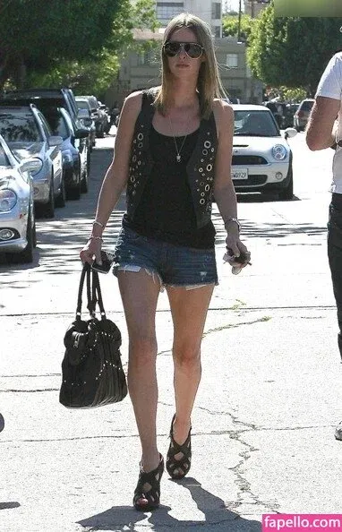 Nicky Hilton Onlyfans Photo Gallery 